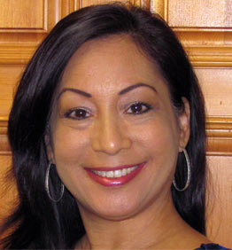 Maureen Silva headshot
