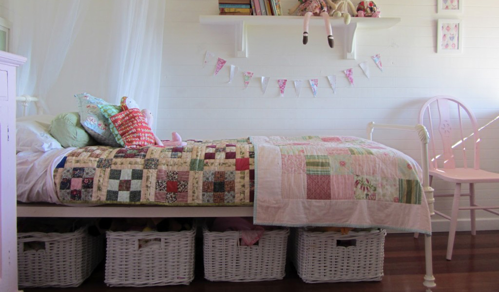 Underbed Organization - 18 BradySantosUnderBed